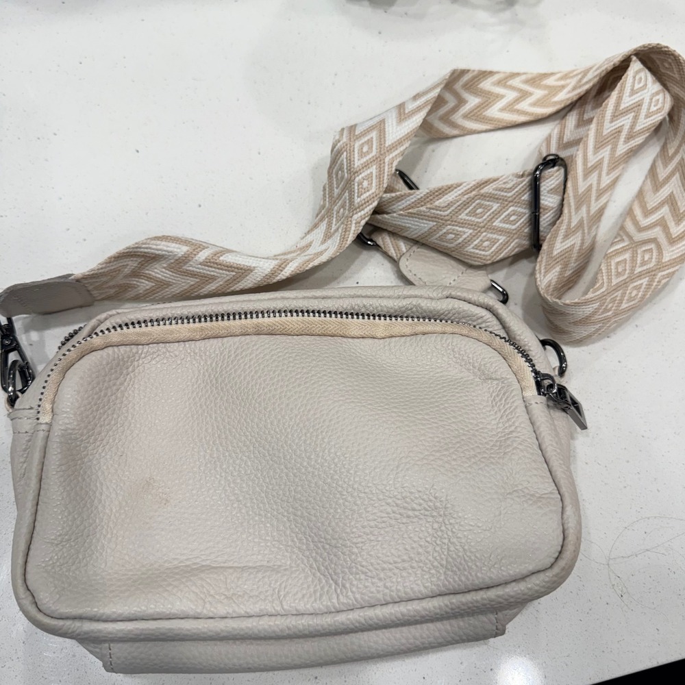Cream Faux Leather Crossbody Camera Bag with Chevron Guitar Strap Messenger
